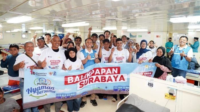 550 pemudik diberangkatkan dari Pelabuhan Semayang Balikpapan menuju Surabaya menggunakan kapal KM Dorolonda, pada Sabtu (14/3/2026). Foto: HO/PLN UID Kaltimra