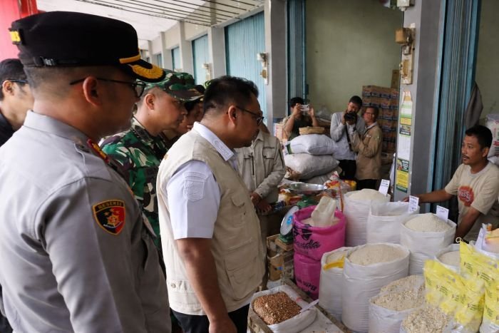 Cek Harga Jelang Lebaran, Bupati Kukar Turun Langsung ke Pasar Mangkurawang