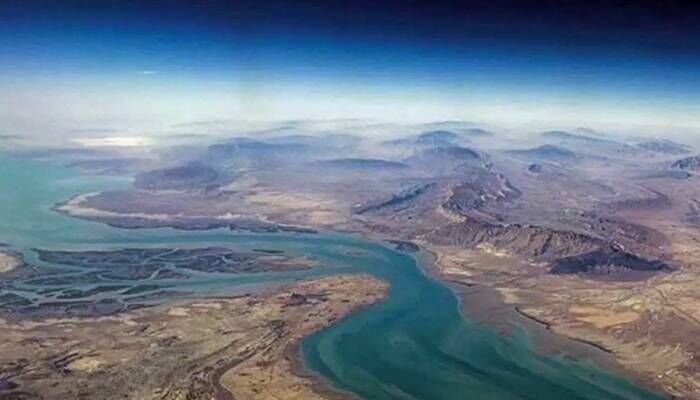 Iran Buka Jalur Hormuz untuk Sekutu di Tengah Ketegangan Timur Tengah