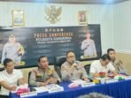 Kapolresta Samarinda, Kombes Pol Hendri Umar, saat memimpin Konferensi Pers yang berlangsung di Polsek Samarinda Seberang, pada Rabu (4/3/2026). Foto: BorneoFlash/Nur Ainunnisa