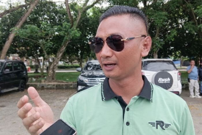 Kepala Bidang (Kabid) Pengelolaan Sampah dan Limbah B3 DLHK Kukar, Tri Joko Kuncoro. Foto: BorneoFlash/Ernita Sriana