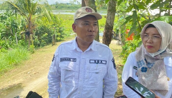 Kepala Bidang Sumber Daya Air (SDA) Dinas Pekerjaan Umum dan Penataan Ruang (PUPR) Kota Samarinda, Darmadi. Foto: BorneoFlash/Nur Ainunnisa