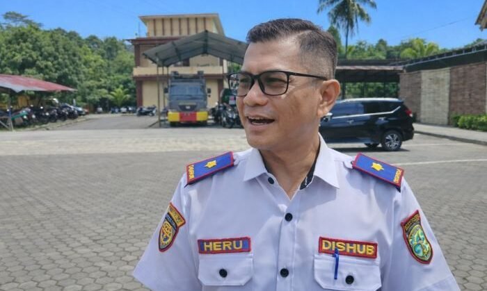 Kepala Seksi Pengawasan Lalu Lintas dan Angkutan Jalan (LLAJ) Dishub Kukar, Heru Setiawan. Foto: BorneoFlash/Ernita Sriana