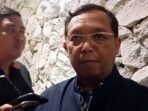 Anggota Komisi VI DPR RI Herman Khaeron (kanan) saat memberikan keterangan di Cirebon, Jawa Barat. FOTO: ANTARA/Fathnur Rohman.