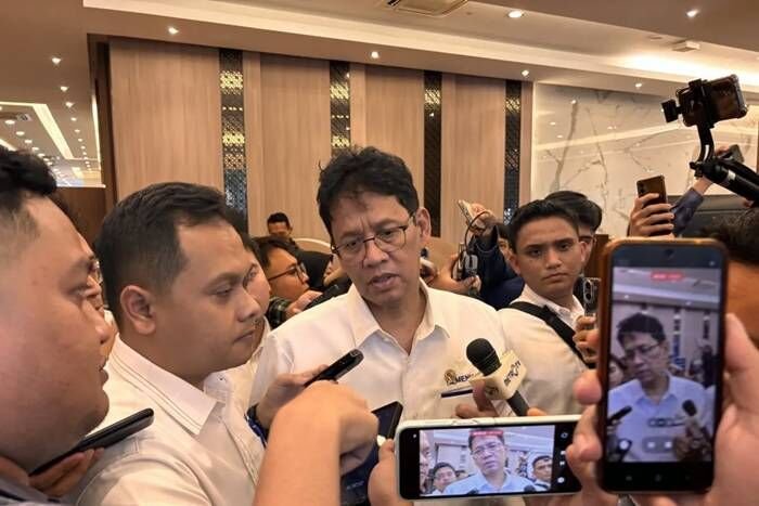 Menteri Keuangan Purbaya Yudhi Sadewa menjawab pertanyaan wartawan saat ditemui usai Rapat Koordinasi Terbatas (Rakortas) di kantor Kementerian Koordinator Bidang Perekonomian, Jakarta, Senin (16/3/2026). FOTO: ANTARA/Imamatul Silfia
