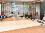 Menteri Koordinator Bidang Politik dan Keamanan RI, Djamari Chaniago, melakukan kunjungan kerja ke PT Kilang Pertamina Balikpapan, pada Selasa (3/3/2026). Foto: HO/ Kemenko Polhukam RI