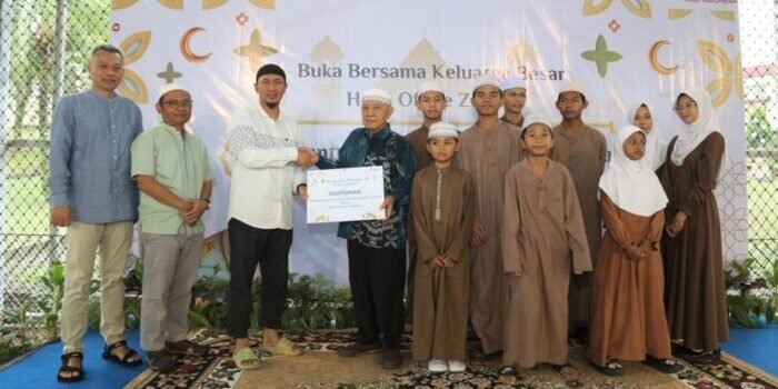 PHI melalui anak perusahaan dan afiliasinya di bawah naungan Zona 9 menyalurkan bantuan kepada panti asuhan di berbagai wilayah operasional secara serentak di Head Office Zona 9 Balikpapan, dan seluruh lapangan Zona 9. Foto: HO/PHI