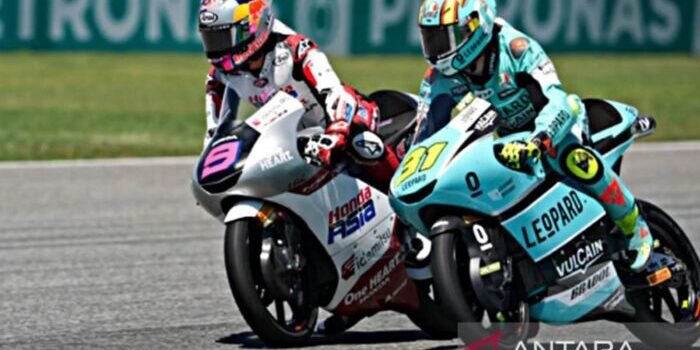 Pembalap Honda Team Asia dari Indonesia Veda Ega Pratama (9) finis di posisi ke-5 di debut Moto3 yang diselenggarakan di Buriram, Thailand, pada Minggu (1/3/2026). Foto: BorneoFlash/ANTARA/HRC/pri