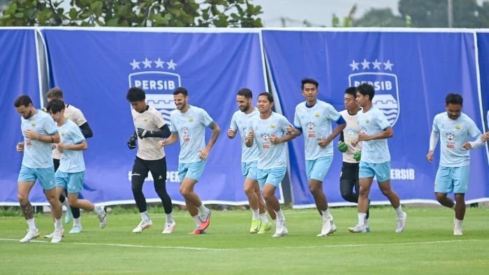 Persib Bandung Menggelar Latihan di lapangan pendamping Stadion Gelora Bandung Lautan Api (GBLA), pada Rabu (25/3/2026). Foto: HO/ileague.id
