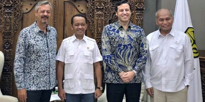 Perusahaan energi global Eni resmi mengambil FID untuk pengembangan proyek gas Gendalo–Gandang (South Hub) serta Geng North–Gehem (North Hub) di lepas pantai Kaltim. Foto: HO/SKK Migas