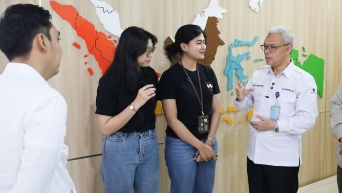 Sekretaris Jenderal (Sekjen) Kemnaker, Cris Kuntadi saat meninjau pelaksanaan Walk-In Interview di Gedung Pusat Pasar Kerja, Jakarta, pada Rabu (4/3/2026). Foto: HO/Biro Humas Kemnaker