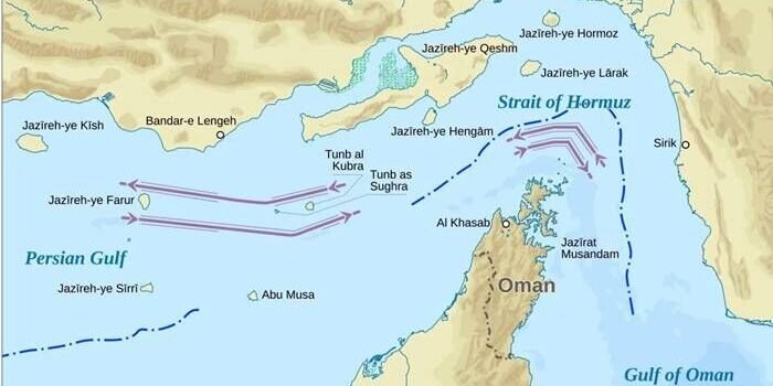 Iran Bantah Tutup Selat Hormuz, Tuduh AS Tenggelamkan Fregat Dena.