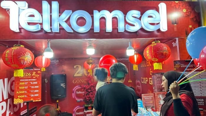 Telkomsel menghadirkan penguatan jaringan Hyper 5G dan 4G untuk memastikan pelanggan tetap menikmati konektivitas stabil selama puncak perayaan Cap Go Meh 2026. Foto: HO/Telkomsel