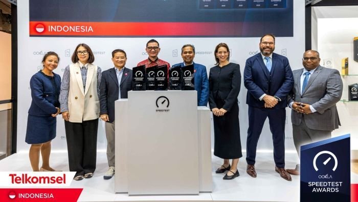 Telkomsel meraih penghargaan dalam ajang Ookla Speedtest Awards 2026 yang diumumkan dalam rangkaian Mobile World Congress 2026 di Barcelona, Spanyol, Senin (9/3/2026). Foto: HO/Telkomsel
