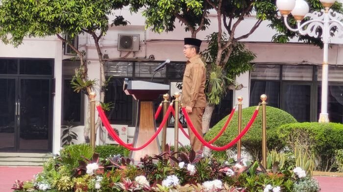 Wali Kota Balikpapan, H. Rahmad Mas'ud saat memimpin apel pagi, di Halaman Balai Kota, pada Senin (30/3/2026). Foto: BorneoFlash/Ardian