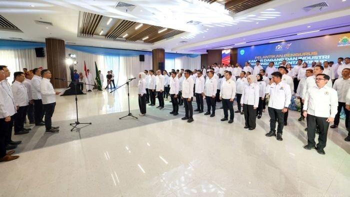 Pelantikan dan pengukuhan KADIN Kalimantan Timur yang digelar di Kantor Bersama 3, KIPP Nusantara, pada Semin (2/3/2026). Foto: HO/Humas Otorita IKN